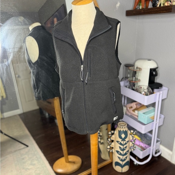North‎ face Black Fleece Vest - Picture 1 of 3